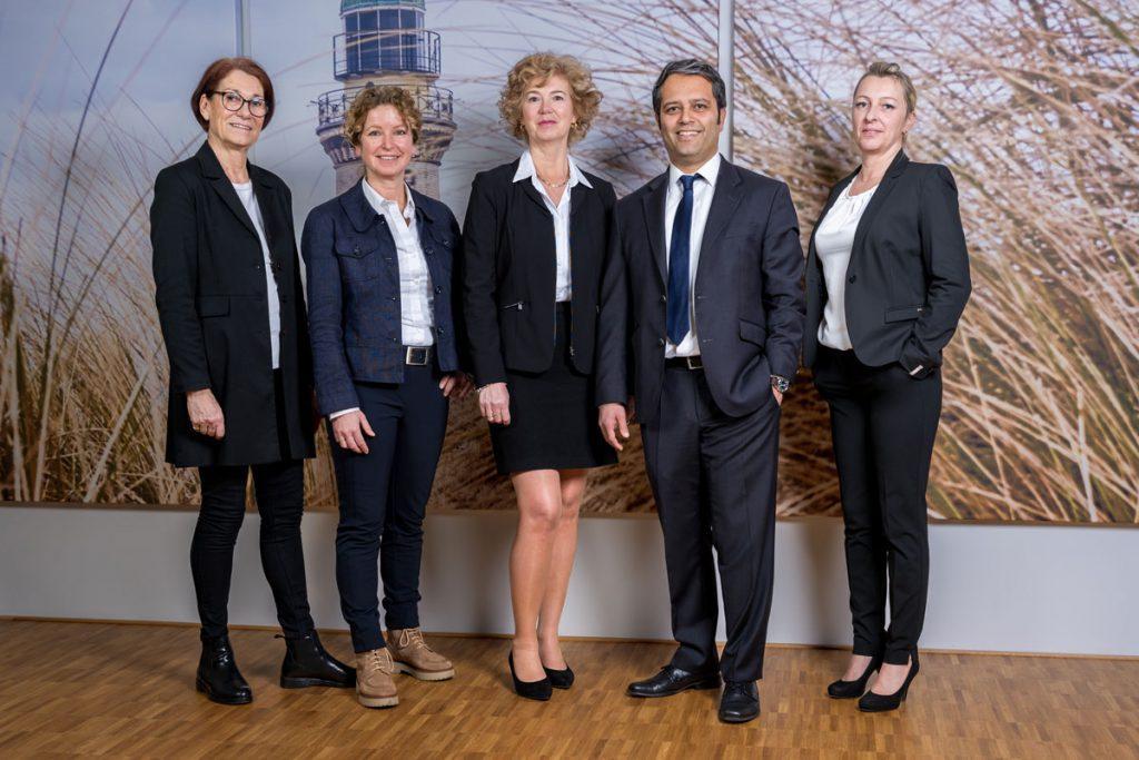 Das Team von Neustadt Immo Invest: Anke Eckert, Iris Cron, Christina Niehaus, Amjad Nayel und Katja Mirow